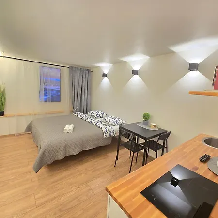 T4 Studio Apartament